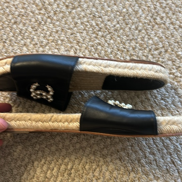 Super cute w pearl detail - Picture 3 of 3